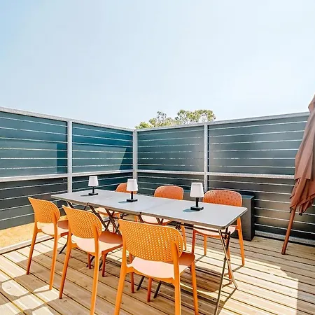 Maison Avec Terrasse - A Pied A Carteret
