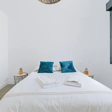 Holiday home Maison Avec Terrasse - A Pied A Carteret *