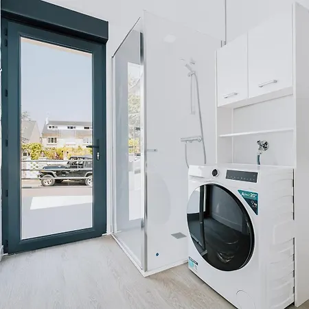 Holiday home Maison Avec Terrasse - A Pied A Carteret